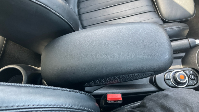 MINI Hatchback 1.5 Cooper Exclusive II 3dr Auto [Comfort/Nav Pck] Petrol Hatchback